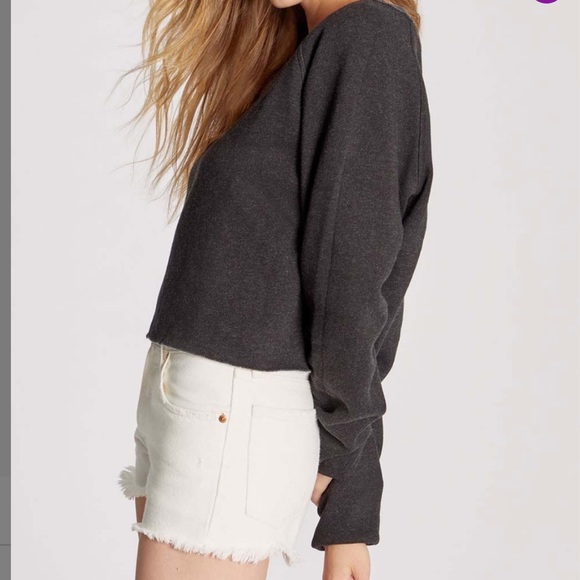 NEW IN PACKAGE- WILDFOX Monte Crop Sweatshirt in Clean Black - Picture 4 of 5